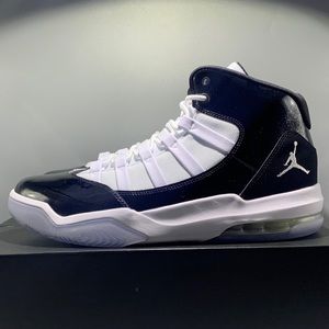 Jordan Max Aura size 13